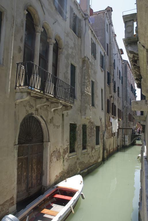 Appartamento Ca' Cavalli Venedig Zimmer foto